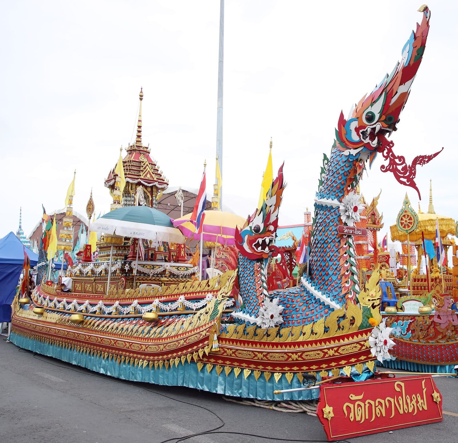 ภาพเรือพระ วัดกลางใหม่ งานชักพระ สุราษฎร์ธานี ปี 2567